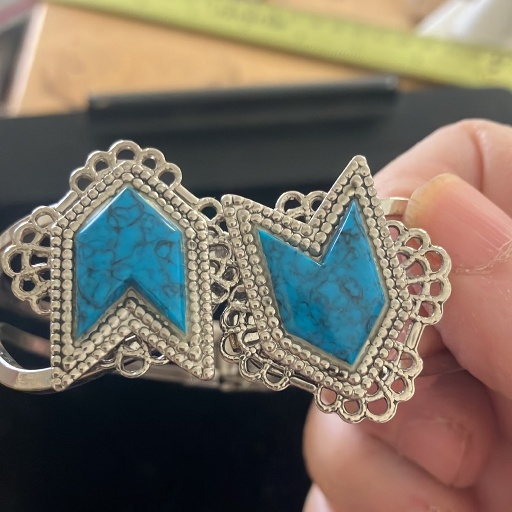 Silver and Turquoise hinged cuff Bracelet